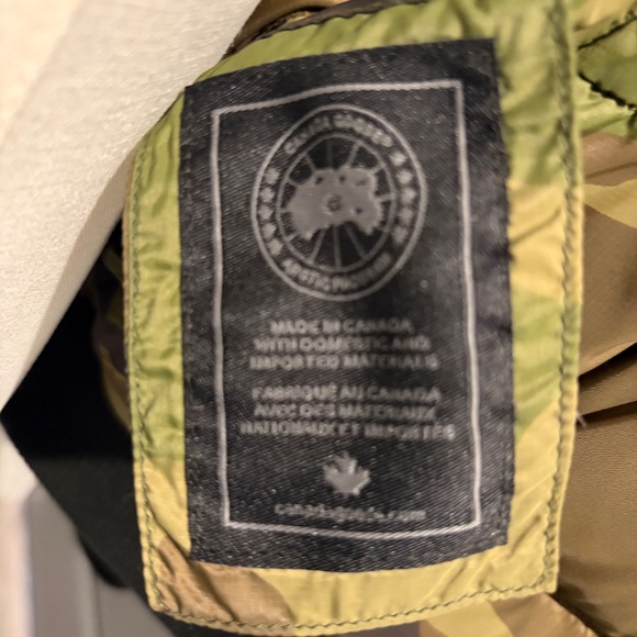 Canada Goose Mens Reversible Bomber Jacket - Only worn a few times Size Large - Picture 7 of 8